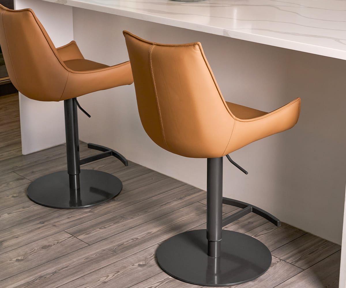 Nomi Counter Stool