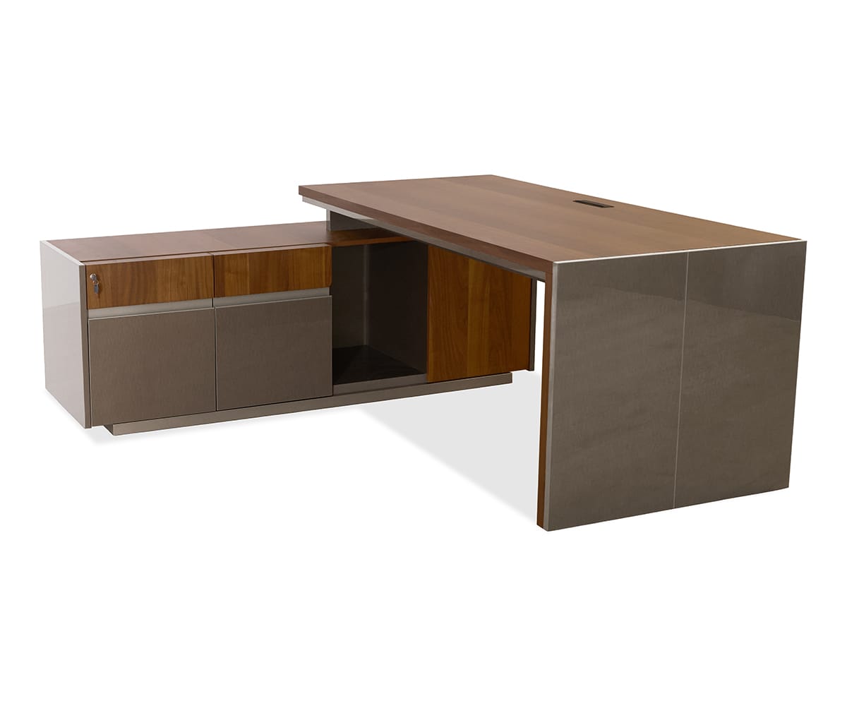 Aversera Executive Desk With Return