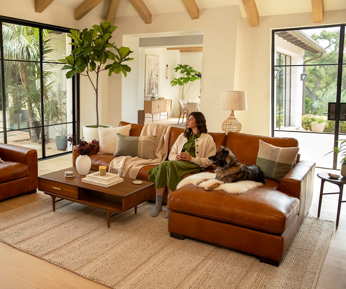 Braxten Leather Right Chaise Sectional | Scandinavian Designs