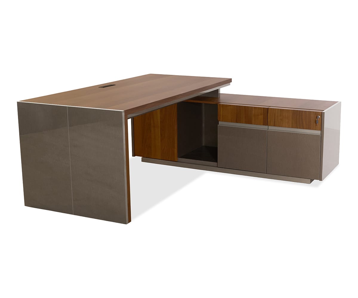 Aversera Executive Desk With Return