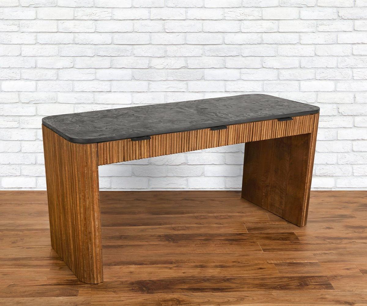 Taavi Desk